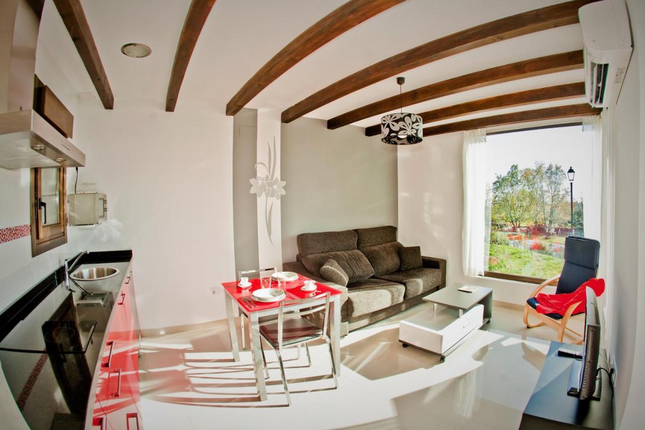 Apartamentos El Roble Valverde de la Vera Экстерьер фото