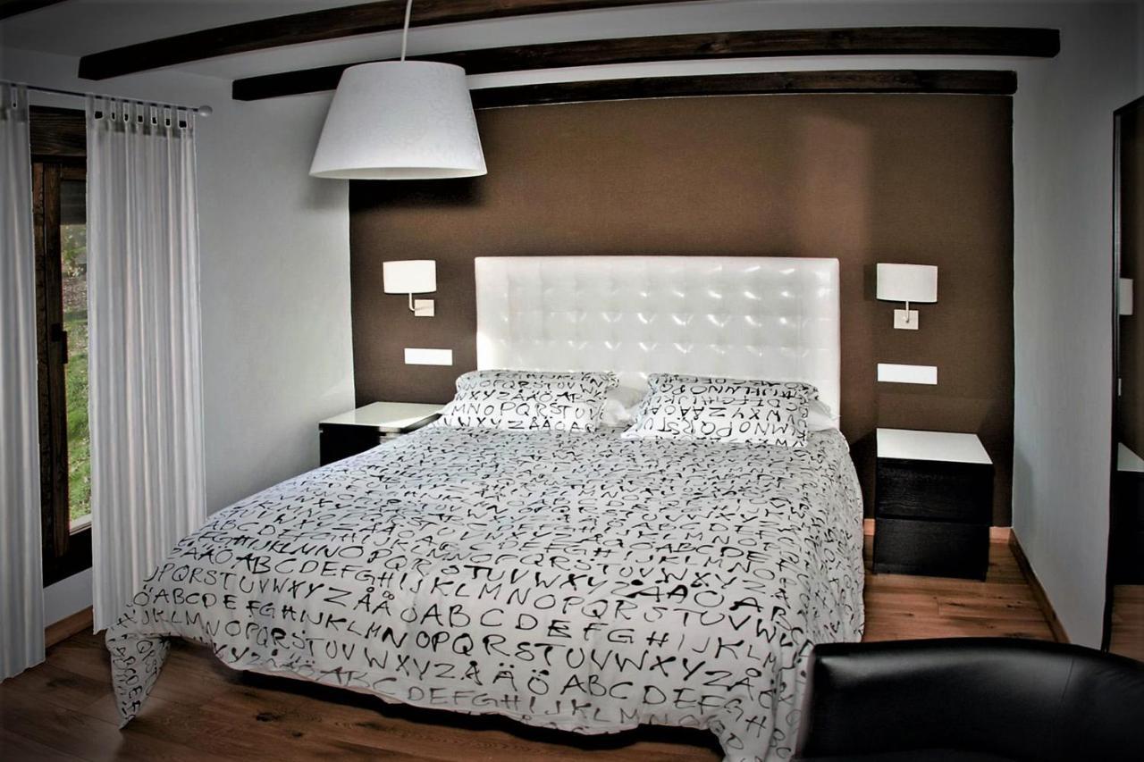 Apartamentos El Roble Valverde de la Vera Экстерьер фото