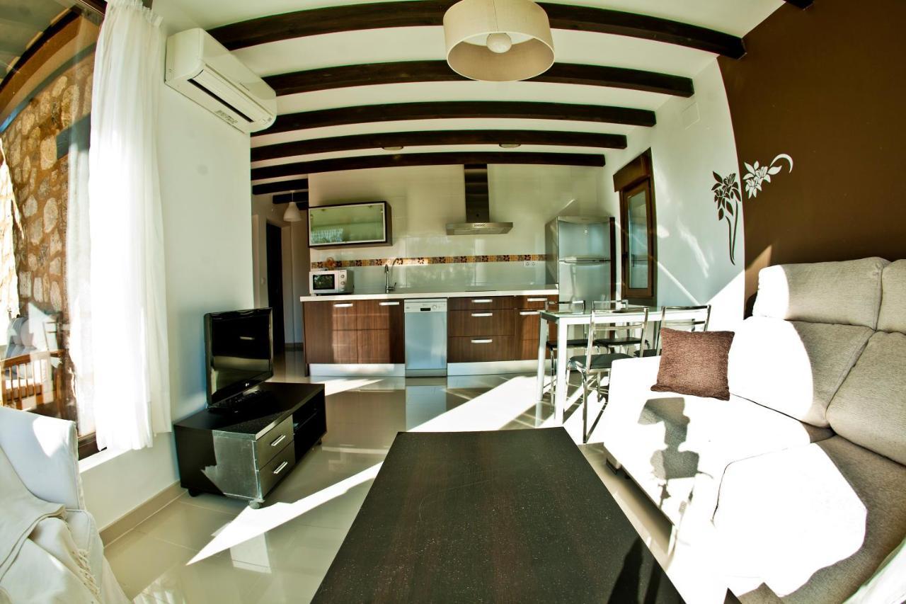 Apartamentos El Roble Valverde de la Vera Экстерьер фото