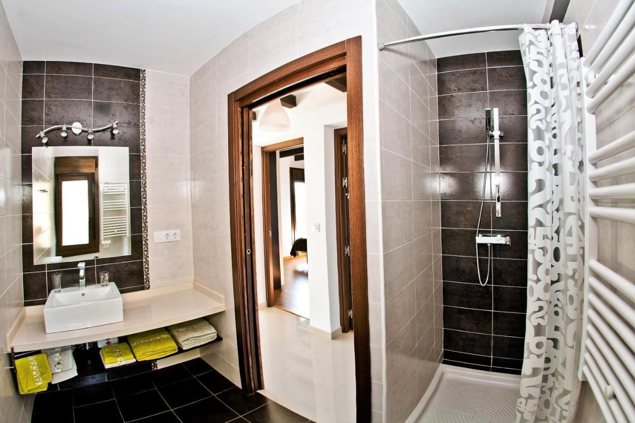 Apartamentos El Roble Valverde de la Vera Экстерьер фото